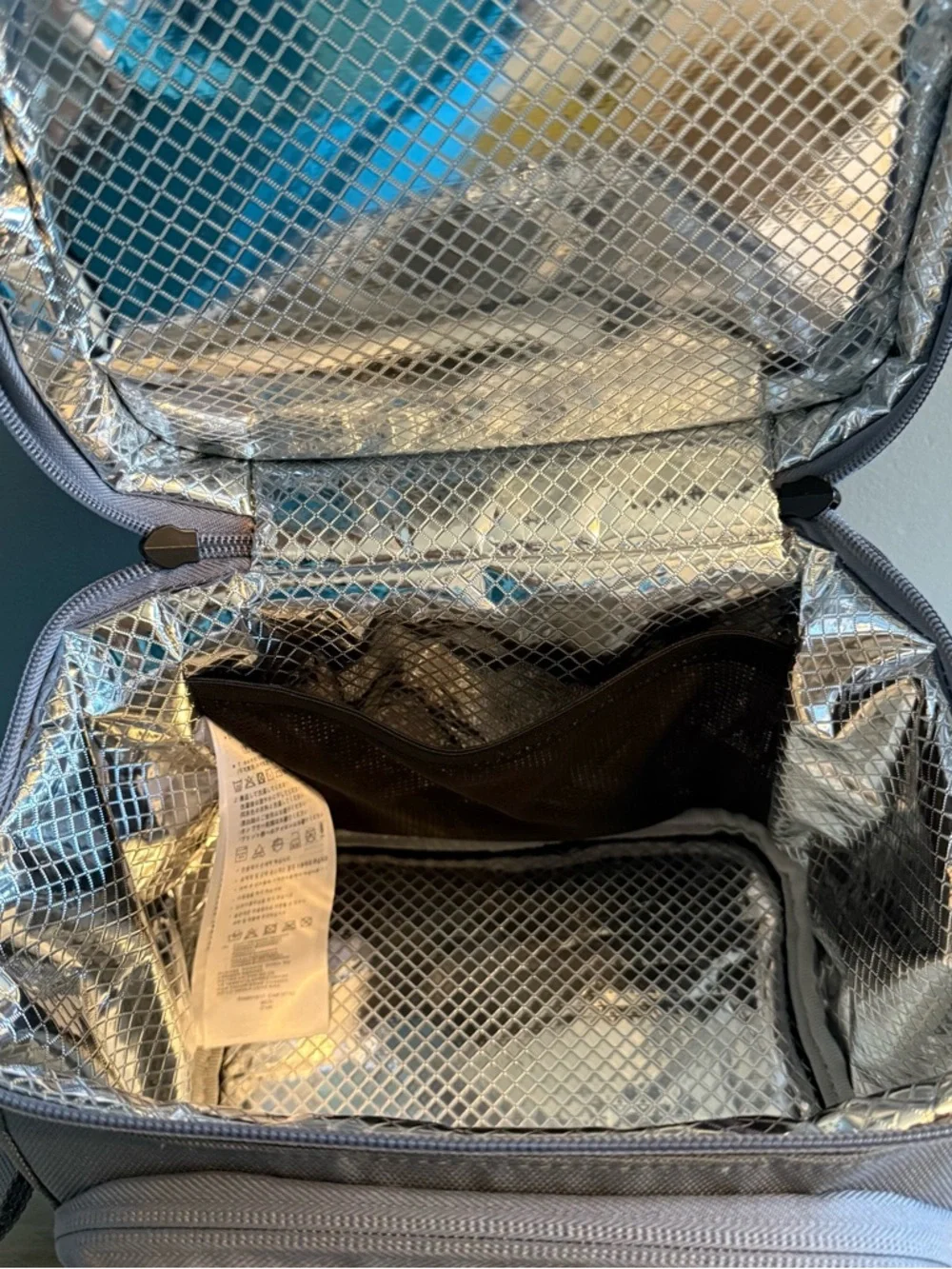 Nike Futura Sport Smoke Grey Insulated PEVA lining Lunch Bag - Picture 8 of 11